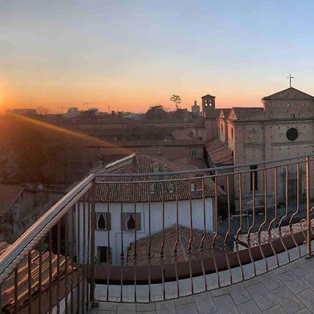 Mansarda Con Vista In Centro A Piacenza Apartment ภายนอก รูปภาพ