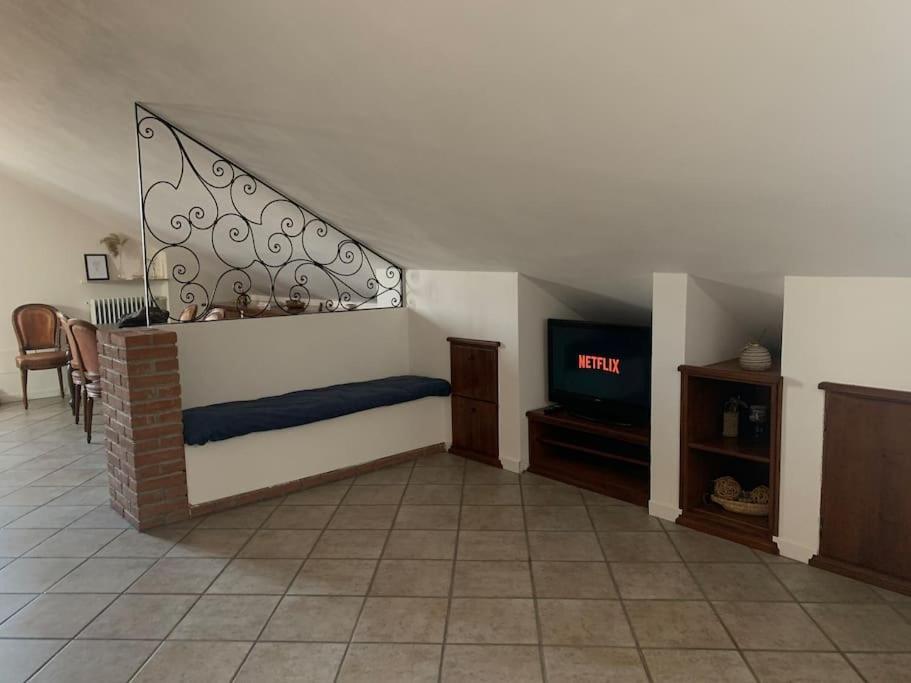Mansarda Con Vista In Centro A Piacenza Apartment ภายนอก รูปภาพ